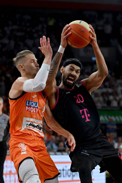 郑钦文近年 郑钦文近年